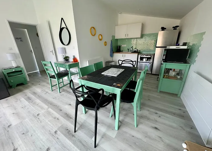 Serenite Aux Nids Du Petit Bois Pour Un Sejour Detente En Charente Maritime Holiday home Breuillet (Charente-Maritime)