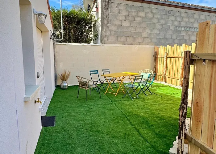 Sérénité Aux Nids Du Petit Bois Pour Un Détente En Charente Maritime * Breuillet (Charente-Maritime)